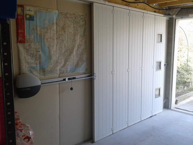 Porte de garage coulissante latérale à Grenoble - Isère